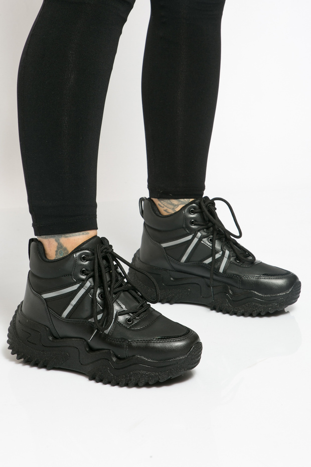 أحذية يومية 123K 477