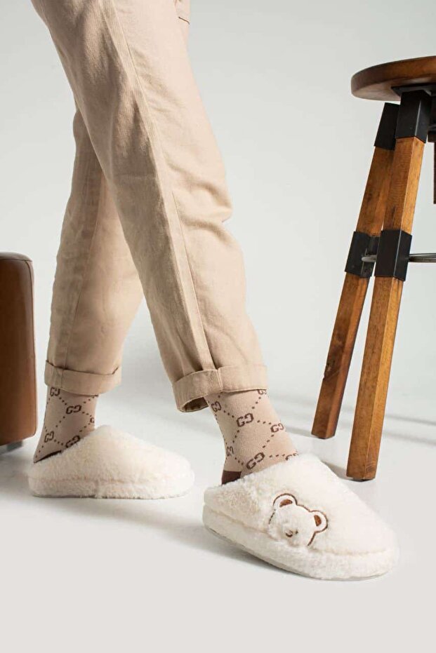 النعال القطيفة - 1