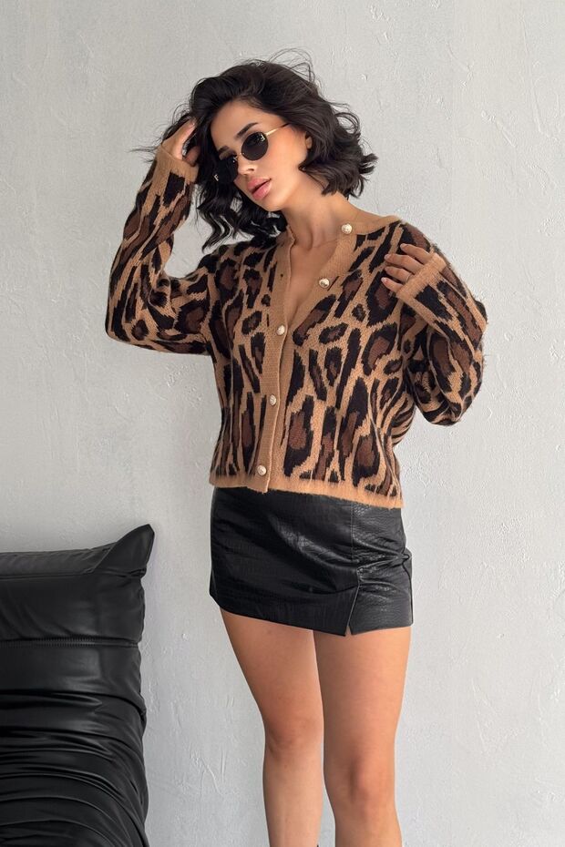 Leopard Pattern Buttoned Cardigan - 2