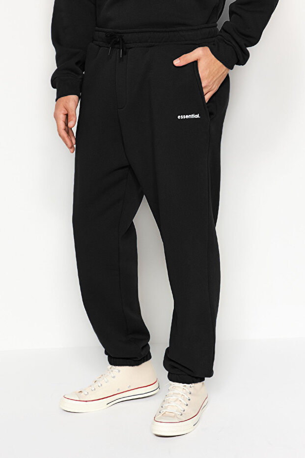Siyah Regular Kesim Yazı Baskılı Sıcak Tutan Sweatshirt Eşofman Takım TMNAW24EM00004 - 4