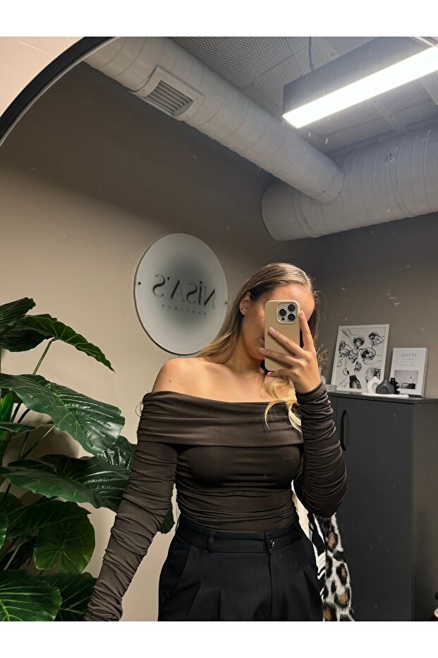 Omuz Dekolteli Bluz - 2