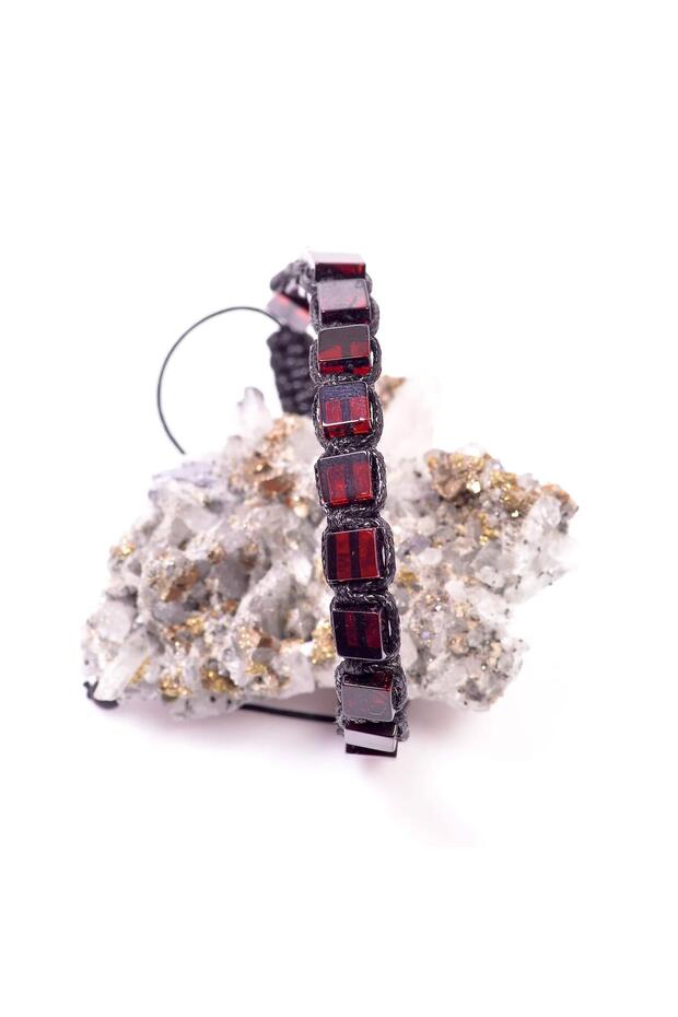 Macrame Drop Wrist Fire Amber