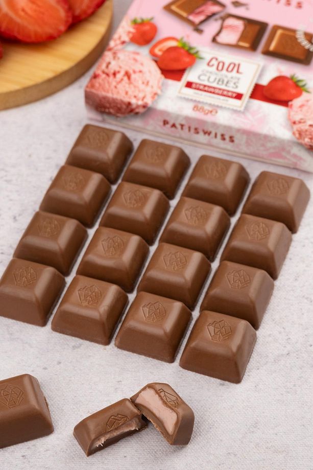 Cool Cubes Çilekli Sütlü Çikolata, 88g - 3