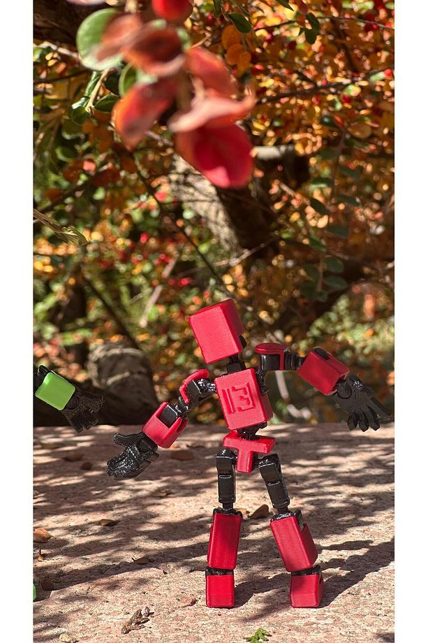 Hareketli Mini 13 Robot Oyuncak 8 Cm - 1 Adet Kırmızı Siyah - 3