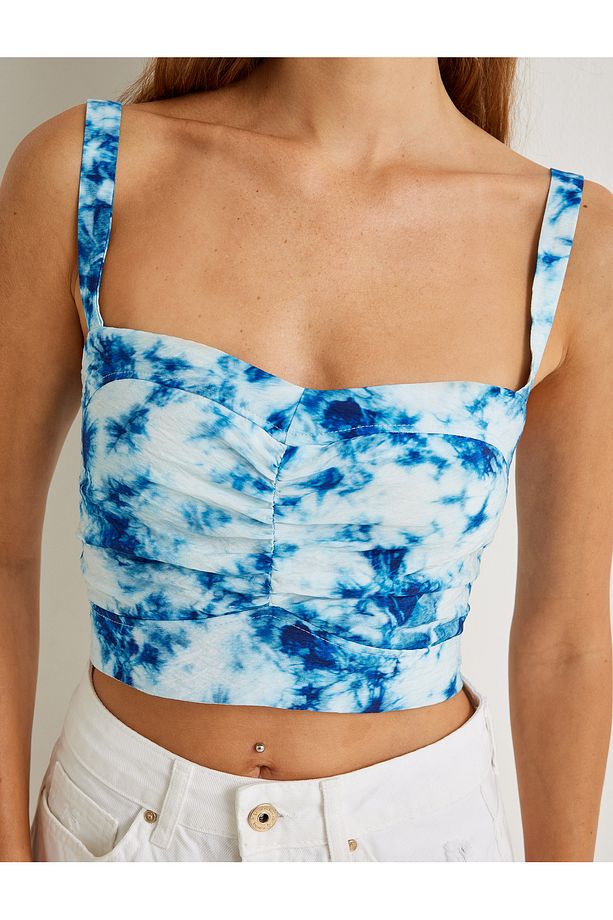 X Şahika Ercümen - Askılı Crop Büstiyer Batik Desenli Drape Detaylı - 5