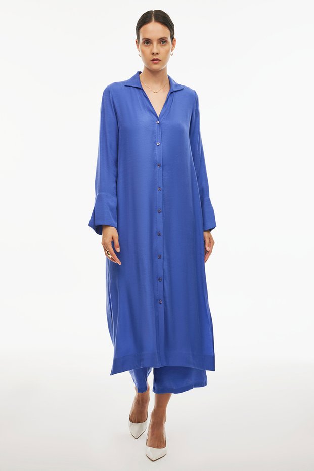 Caels Purple Colored Long Tunic - Regular Fit, Fitted Sleeves and Shirt Collar