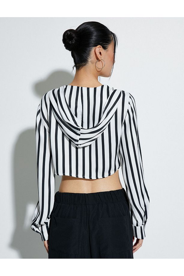 Kapşonlu Crop Bluz V Yaka - 4
