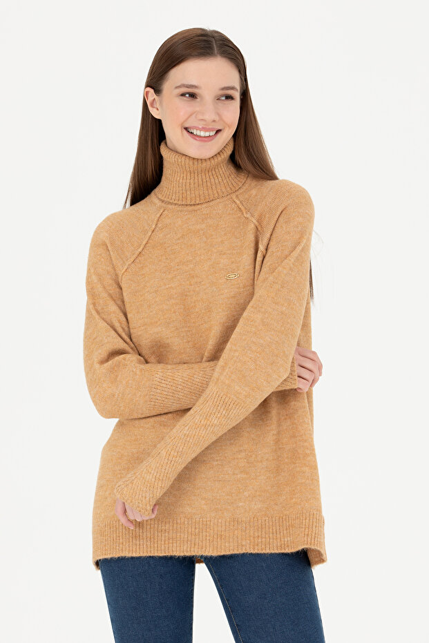 Women's Sand Turtleneck Sweater 50270443-VR085