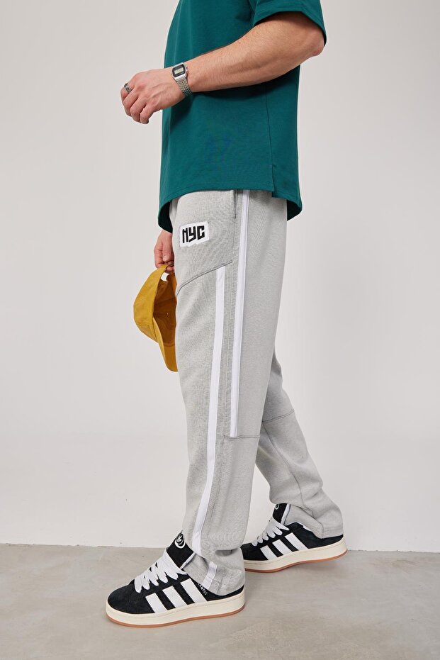 بنطلون رياضي رمادي من نيويورك مطبوع - 1
