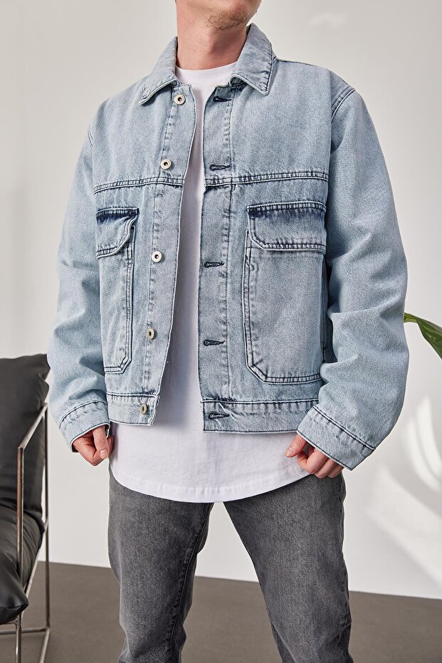 2 Pocket Buttoned Blue Denim Jacket - 2