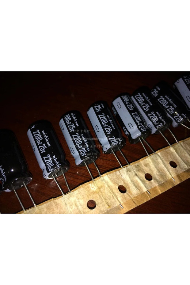 10pcs 2024 NEW 10PCS 2200uF 25v Nichicon VY 25V2200UF 12.5x25mm Electrolytic capacitor 2200UF/25V 10