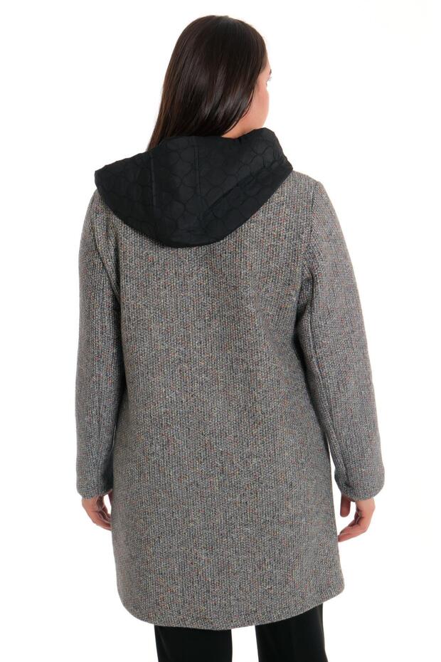 Trend42plus Black Quilted Coat with Snap Button - 6