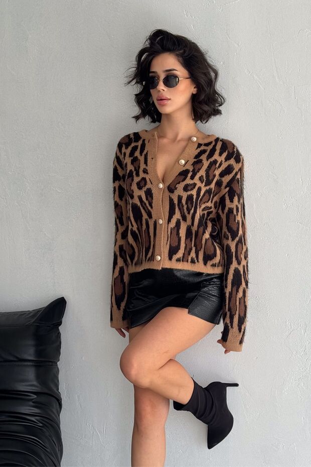 Leopard Pattern Buttoned Cardigan - 1