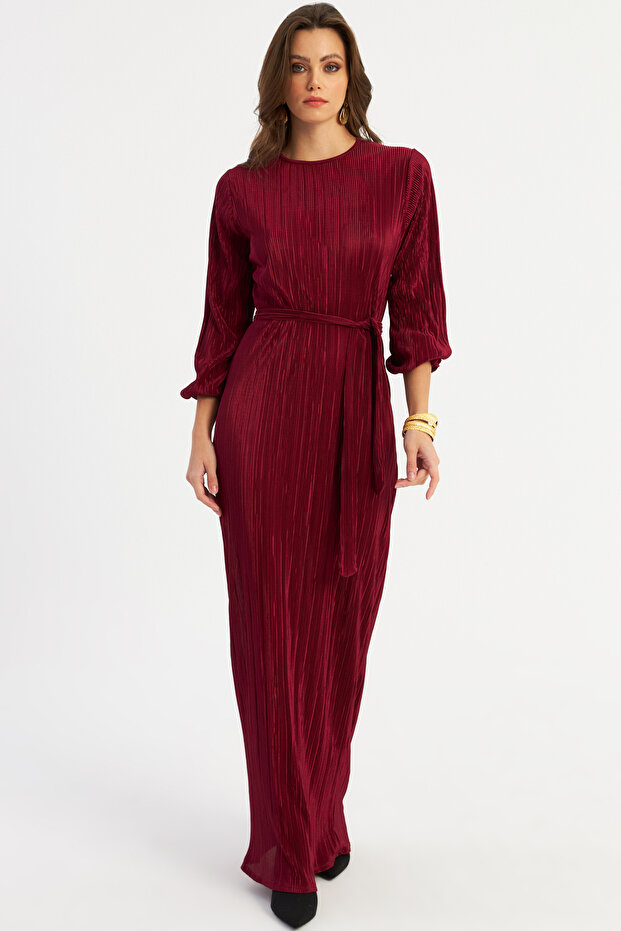 فستان نسائي طويل بطيات باللون العنابي - GÇ192 - 1