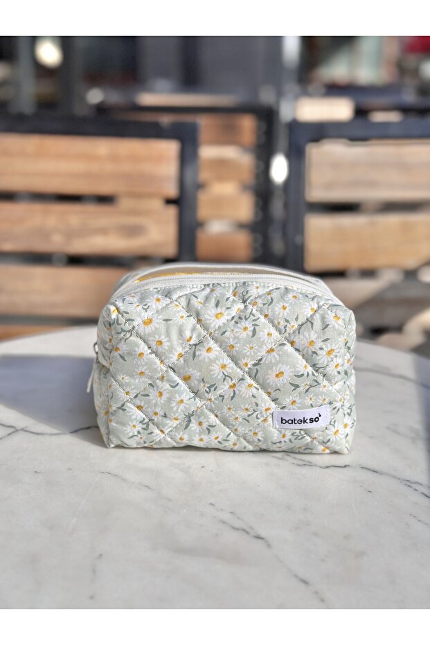 حقيبة مكياج منقوشة على شكل زهرة الأقحوان باللون الأبيض - حجم متوسط - 5