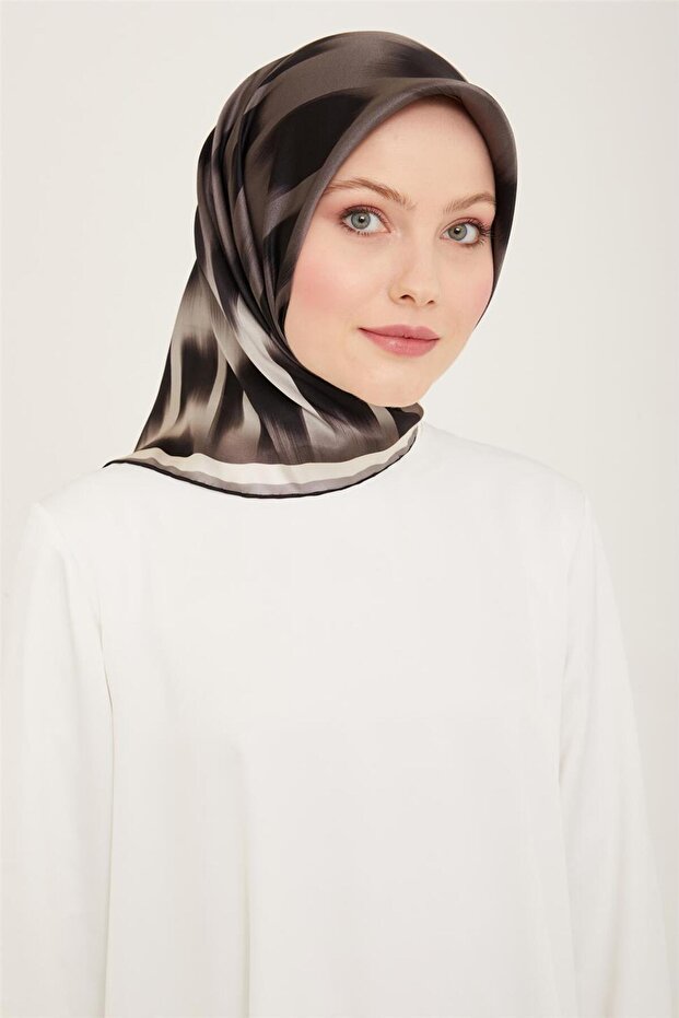 وشاح حريري نوستالجيا - 9155-02 رمادي سيرا