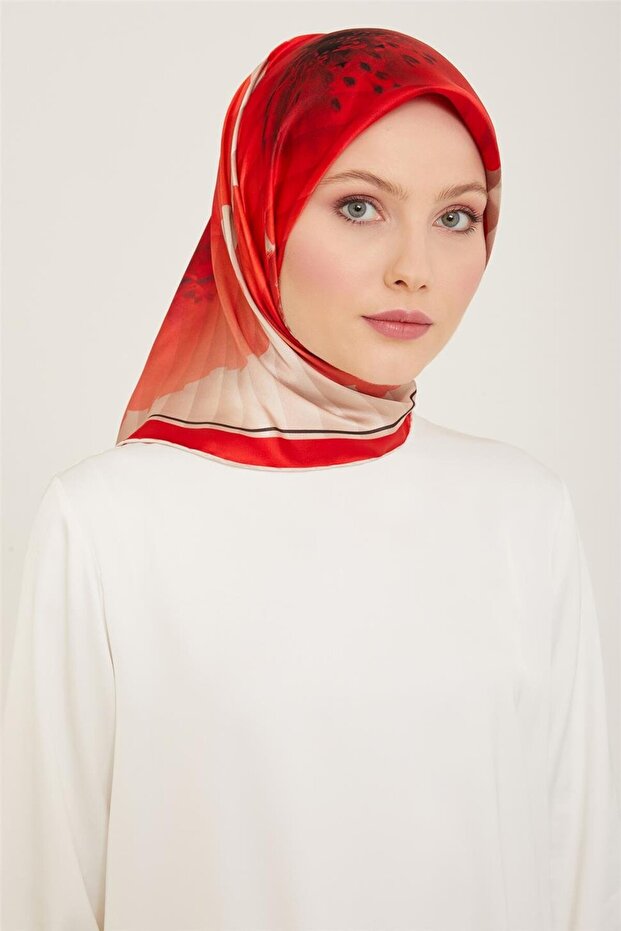 وشاح حريري منقوش بالزهور 24Ya9100 87 83