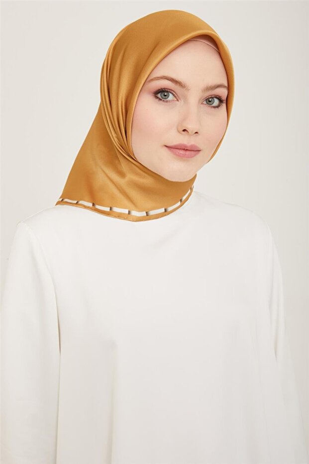 وشاح كلاسيكي منقوش تويل حرير 24Ya9165 31 31