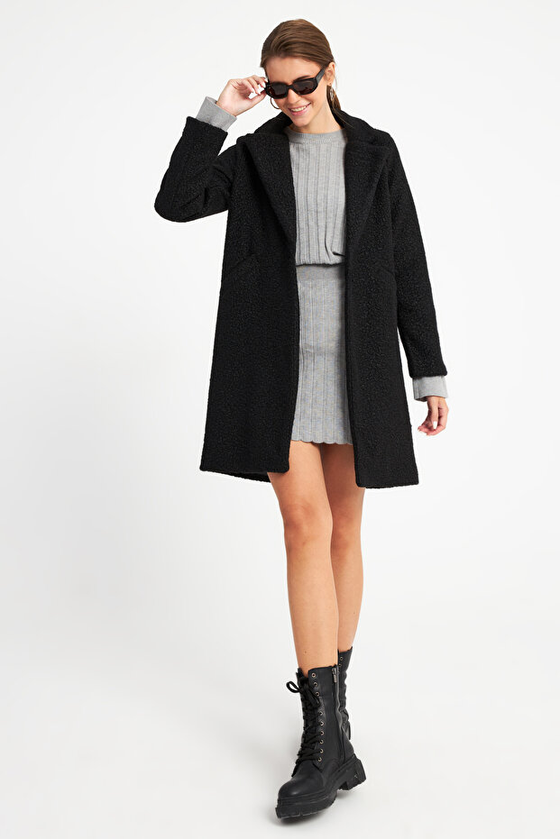 Kadın Siyah Oversize Buklet Kaban - 8