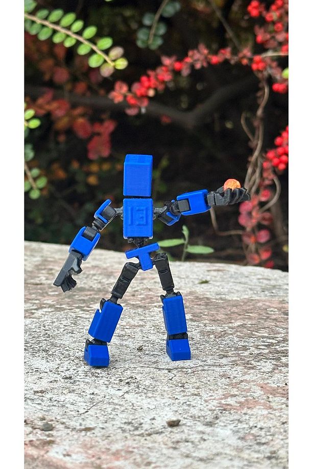 Hareketli Mini 13 Robot Oyuncak 8 Cm - Mavi Siyah 1 Adet - 1
