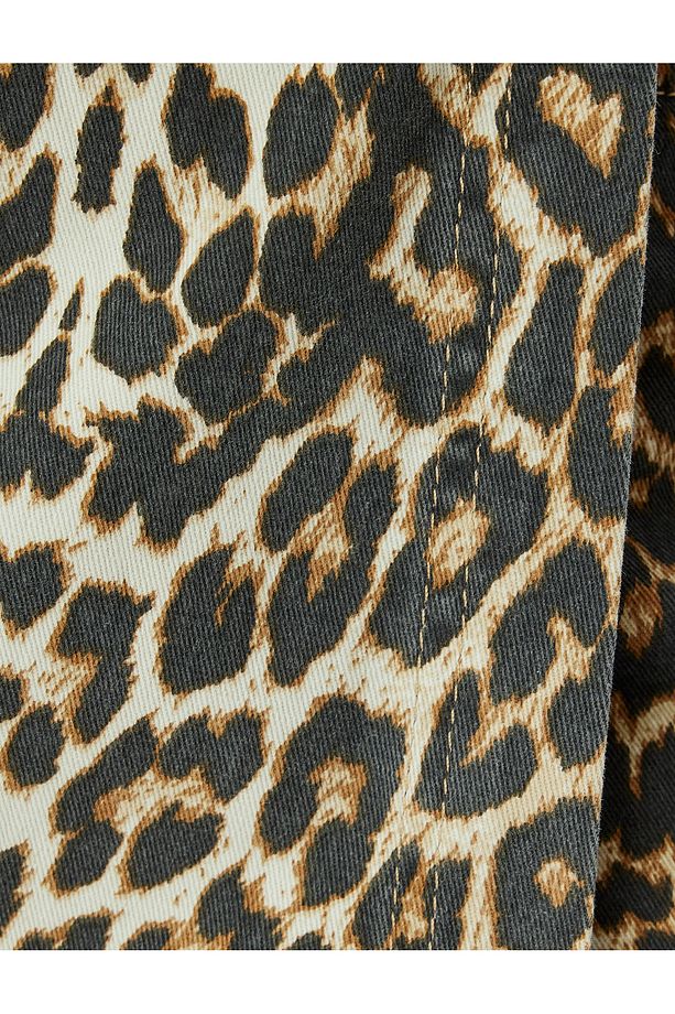 Mini Leopar Desenli Düğmeli Asimetrik Şort Etek - 6