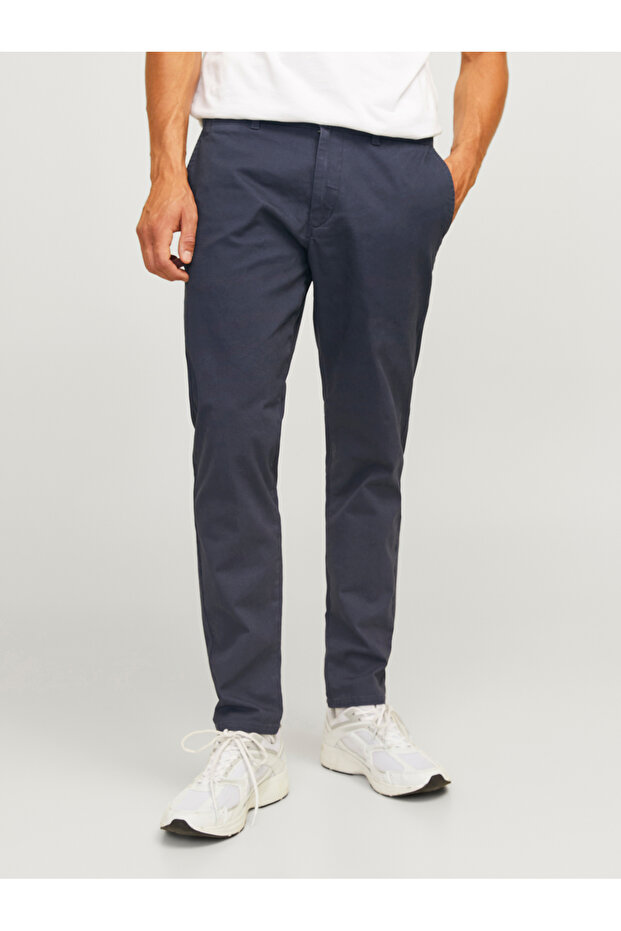 Mid Rise Slim Fit Pants with Pockets