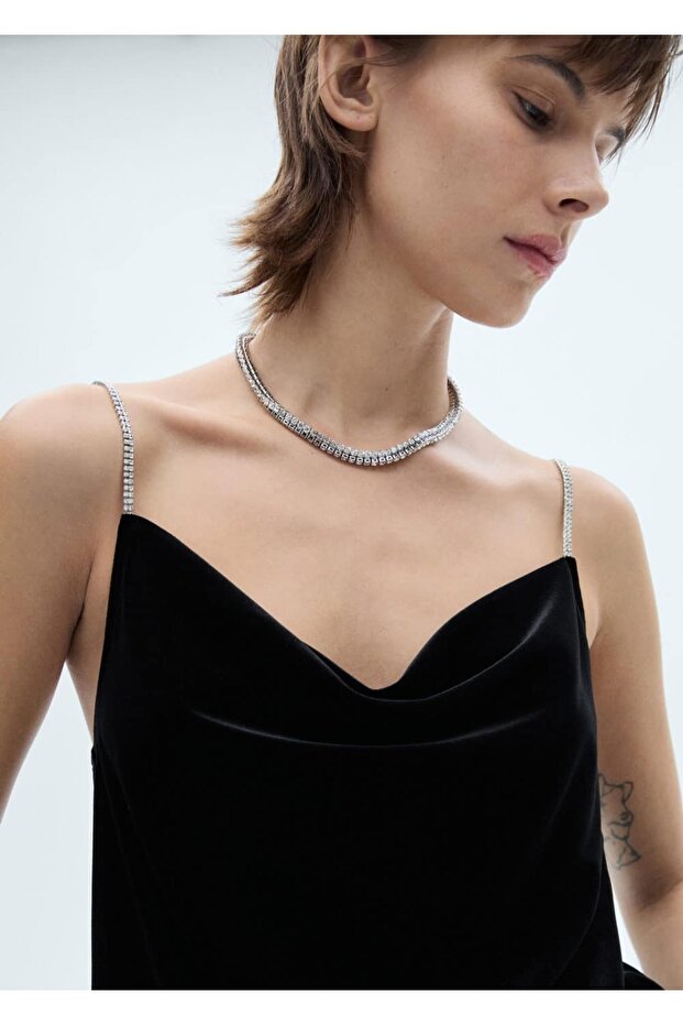 Strass Taşlı Askılı Kadife Bluz - 5