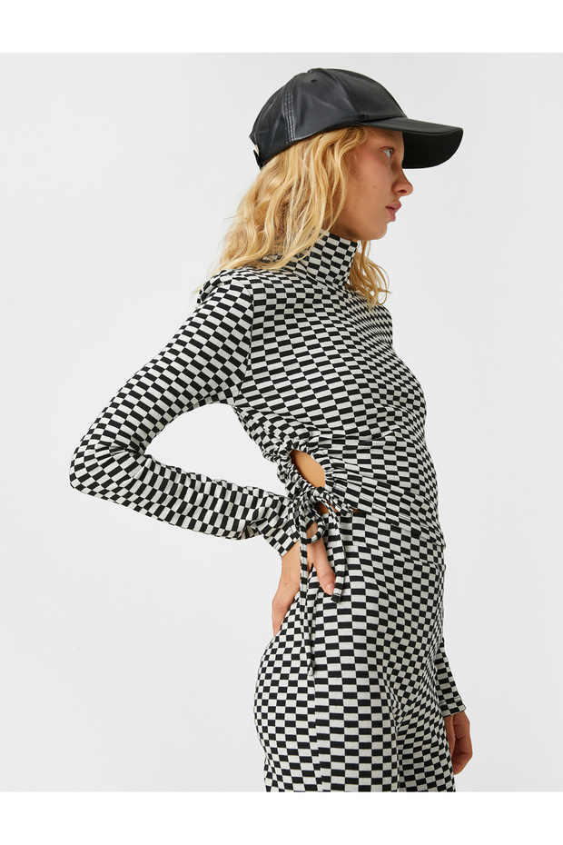 Crop T-Shirt High Collar Gathered