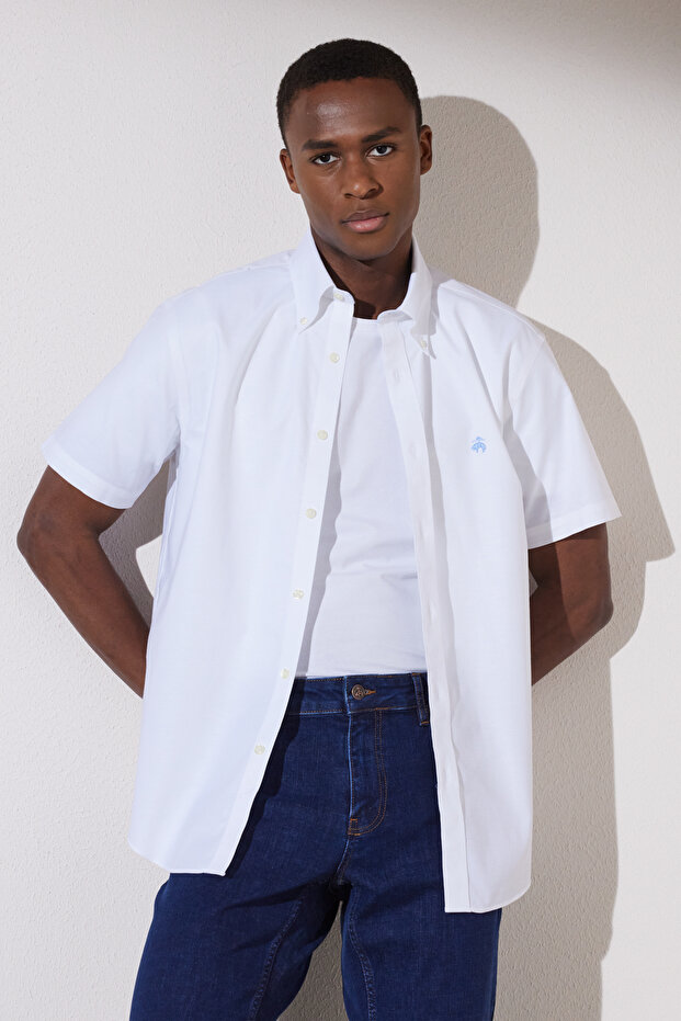 Erkek Beyaz Ütü Gerektirmeyen Regular Fit Geniş Kesim Non-Iron Gömlek - 1