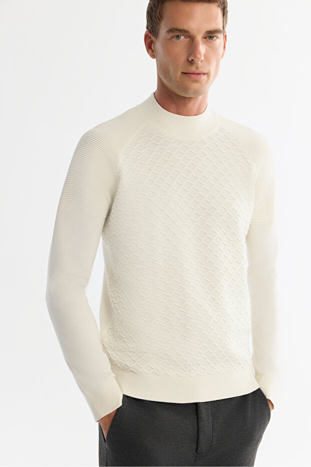 Erkek Ekru Yarım Balıkçı Yaka Soft Touch Triko Regular Fit Kazak A42Y5023 - 1
