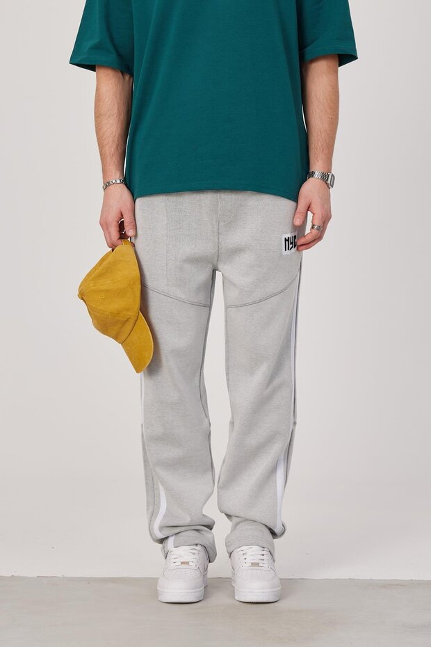 بنطلون رياضي رمادي من نيويورك مطبوع - 2