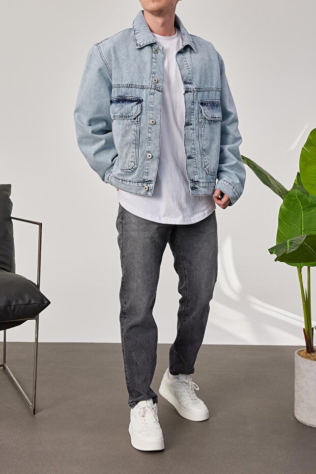 2 Pocket Buttoned Blue Denim Jacket - 3