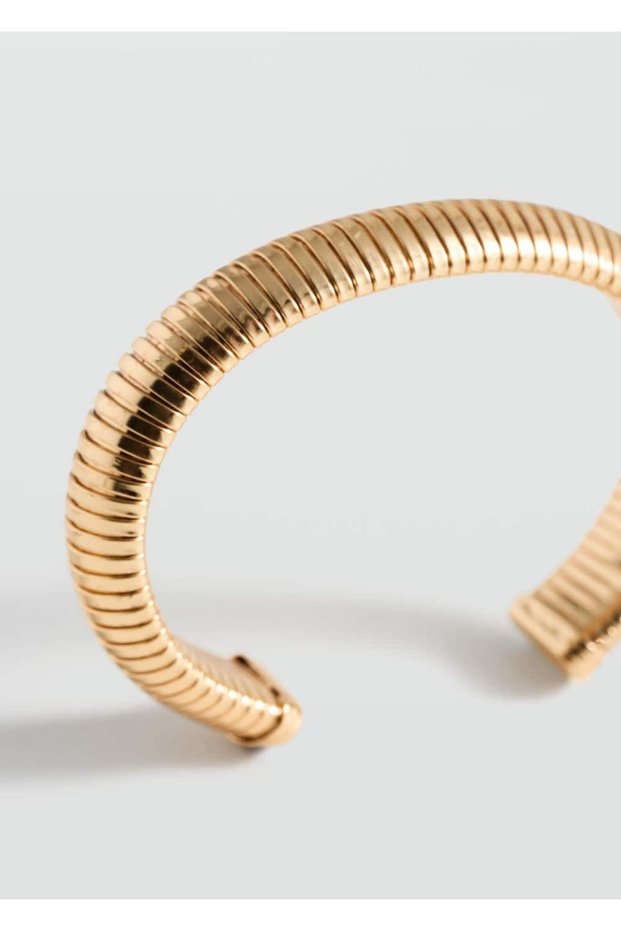 Bracelet with Hard Texture