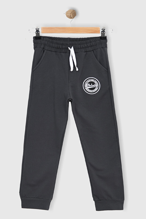 بدلة رياضية للأولاد - 1