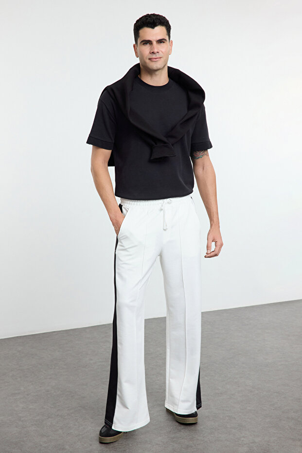 Ekru Oversize/Geniş Kesim Açık Paça Renk Bloklu Bol Eşofman Altı TMNAW25EA00006 - 1