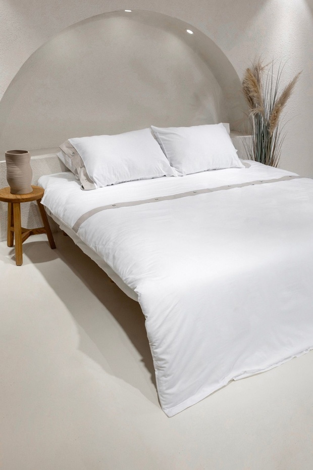 Dave Gray Pearl Buttoned Double Duvet Cover Set 200x220 4 Pillows 5042