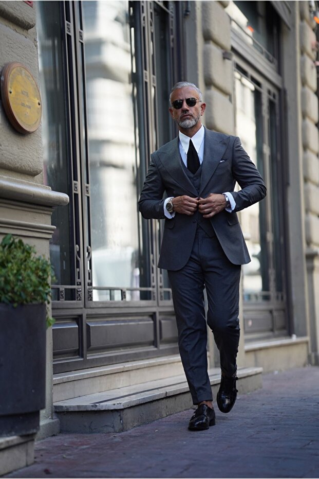 Yelekli Takım Elbise - 2