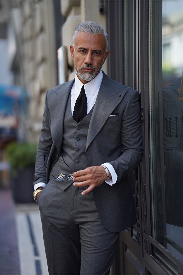 Yelekli Takım Elbise - 3