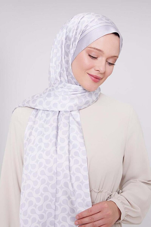 شال ملاك بنمط فضي - 1