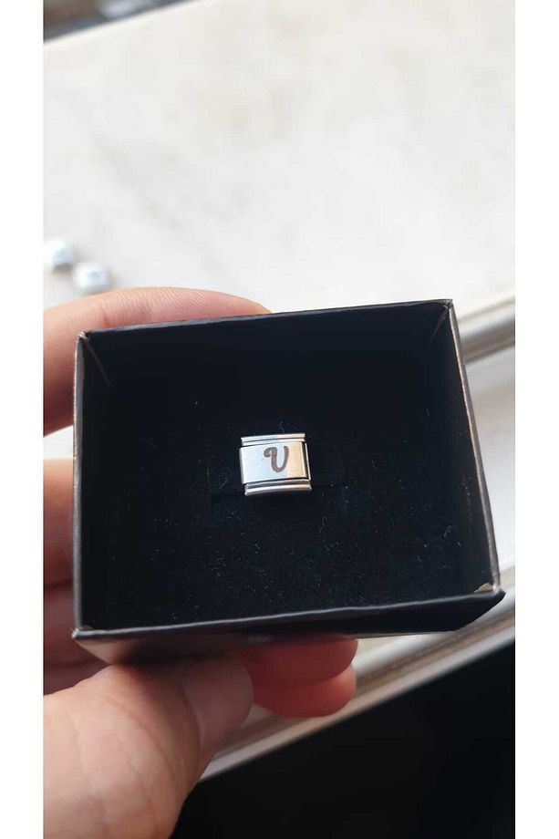 ÇELİK CHARM CHARM V HARFİ İSİM TARİH BAŞ HARF YAZILIR 9 MM - 6