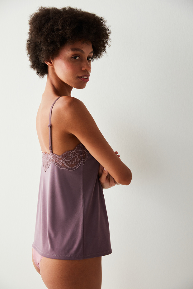 Dantel Detaylı Ince Askılı Atlet - 4