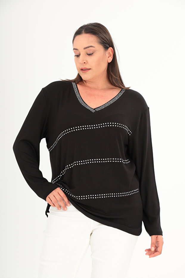 Women's Plus Size Black Collar and Front Stone Print Detailed Blouse 65N38428