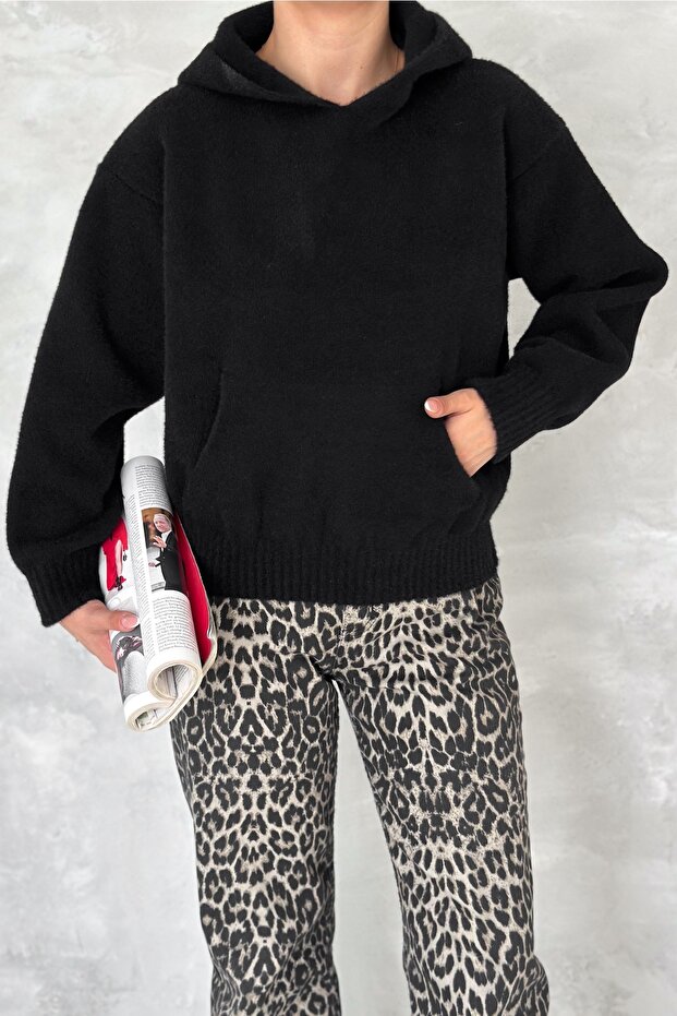 Women's Black Standard Size Hooded Plush Knitwear Sweatshirt