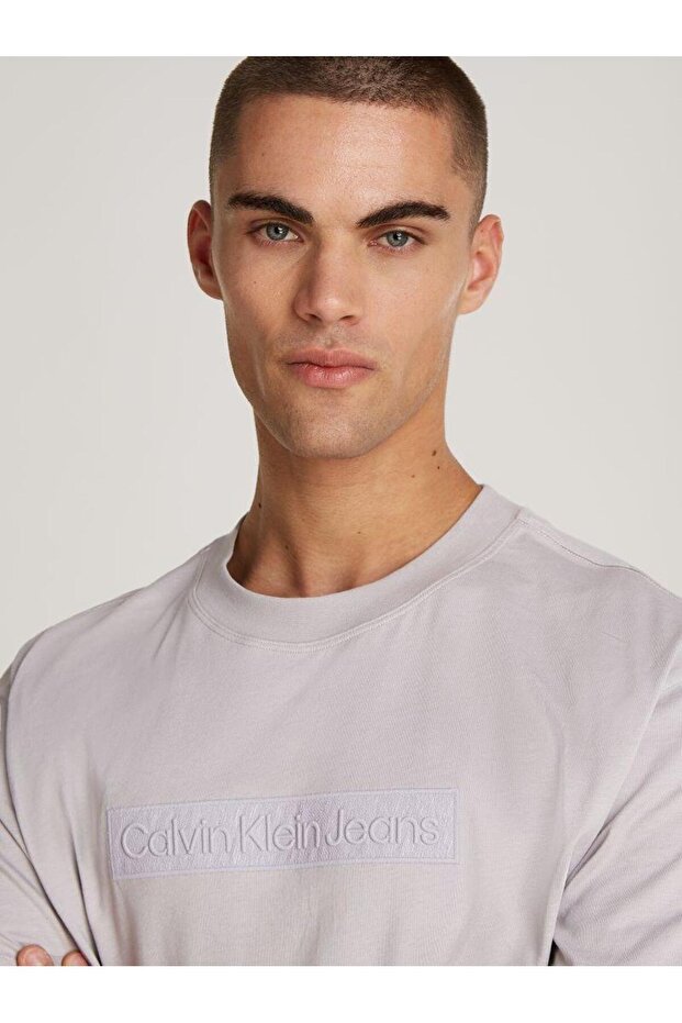 EMBROIDERED BOX TEE - 3