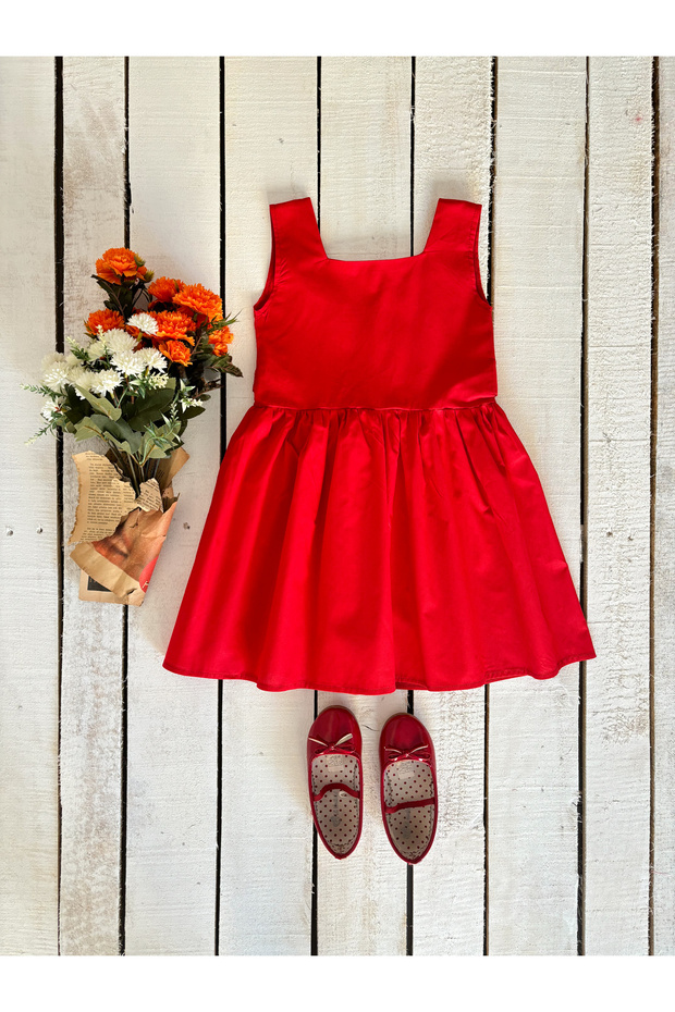 Red Strap Square Collar Girl's Gilet