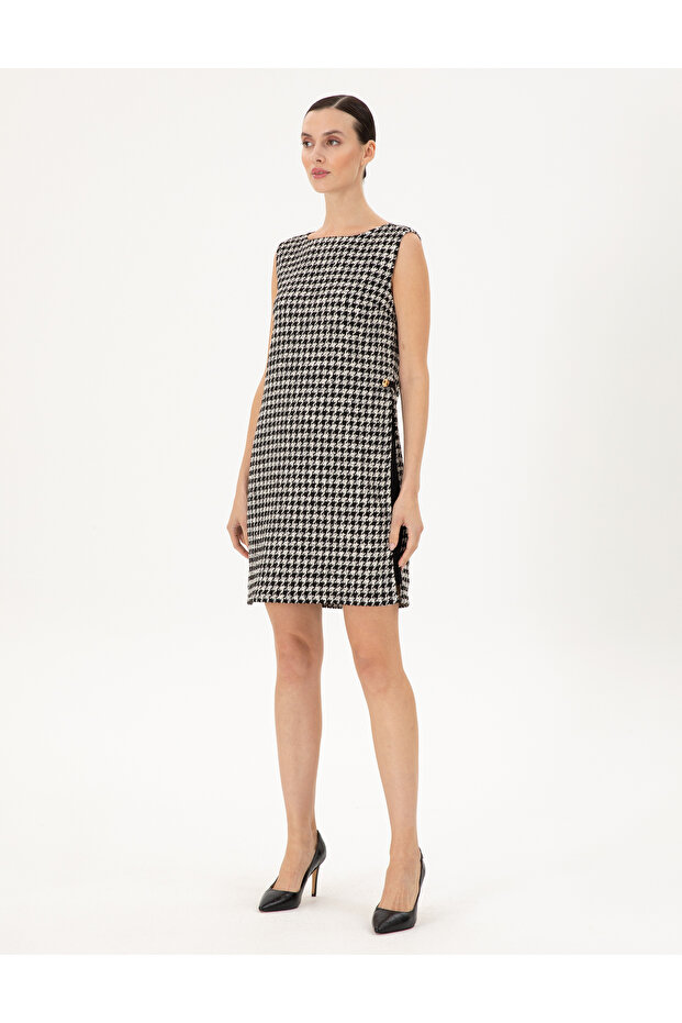 Black Regular Fit Woven Dress 50292086-Vr046
