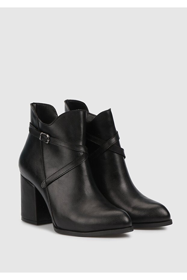 Siyah Kadın Bot - 2