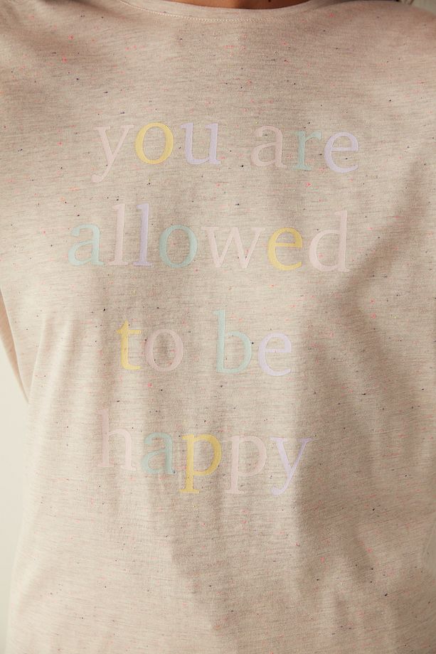 Bej Be Happy Sloganlı Tişört Pijama Üstü - 4