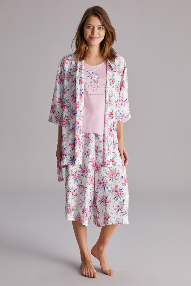 ثوب صباحي منقوش بالزهور باللون الأبيض الفاتح - 1