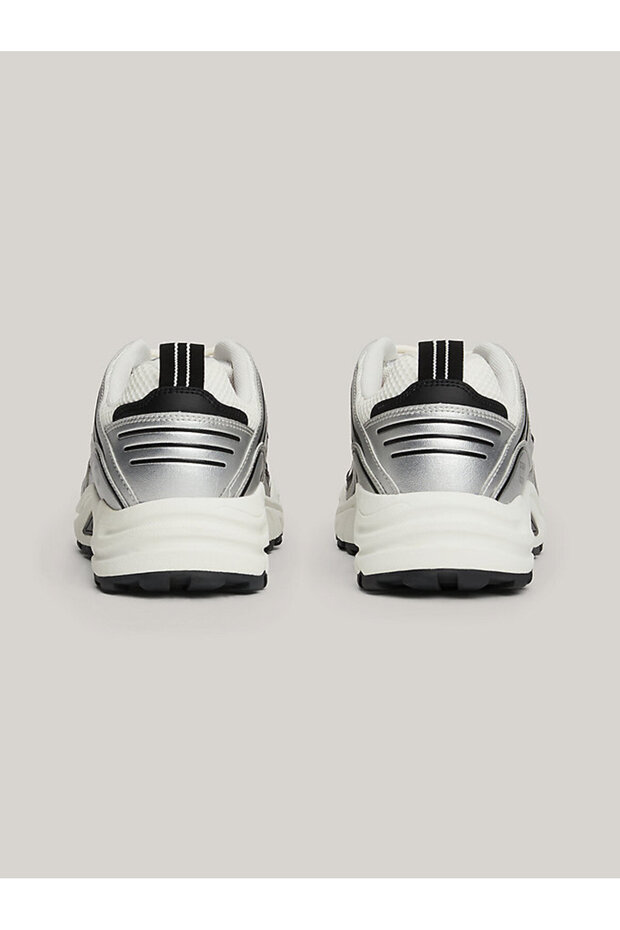 TJM ARCHIVE RUNNER - 4